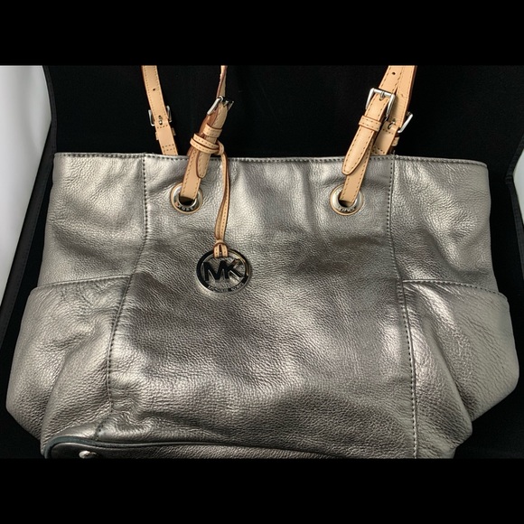 Michael Kors Bag - Picture 1 of 1
